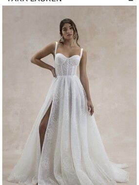 Romantic White Lace Corset A-Line Wedding Dress with Slit